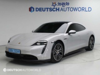 타이칸 베이스