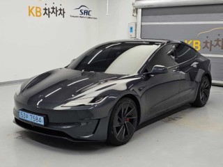 모델 3 퍼포먼스